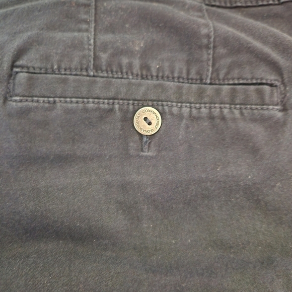 Gloria Vanderbilt Navy Shorts - Picture 5 of 7